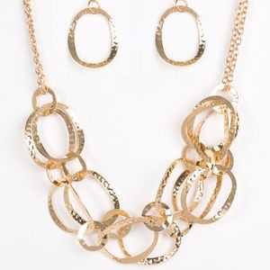 Circus Chic - Gold Paparazzi Necklace